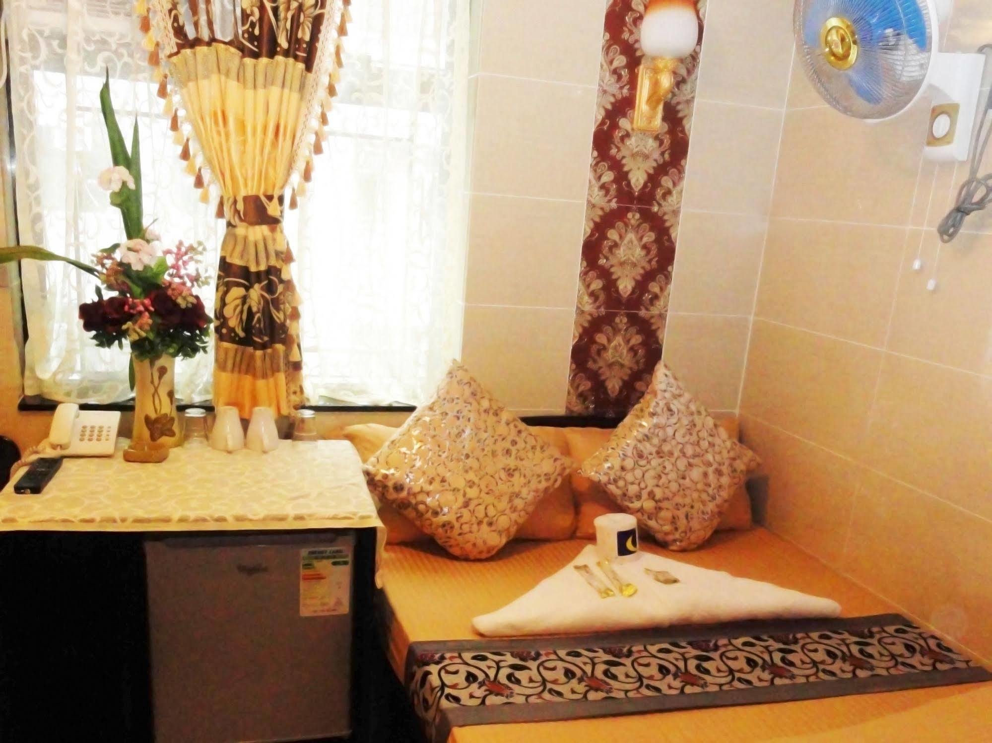 Budget Hostel Block D 10Th Floor Хонконг Екстериор снимка